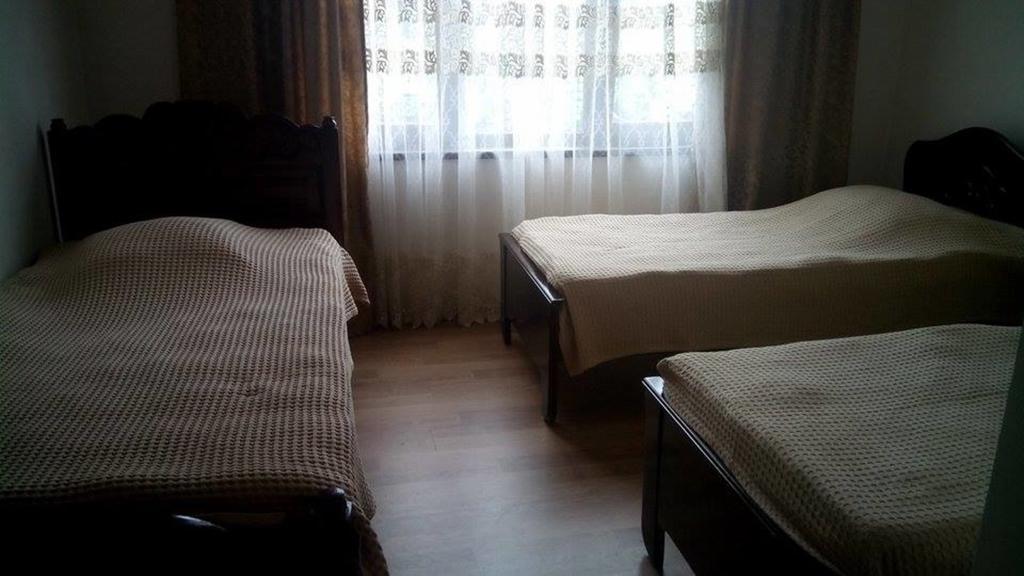 Guest House Batoumi Extérieur photo